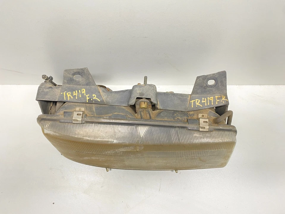 FARO DELANTERO DERECHO PASAJERO CHEVROLET CORSICA 1990-1996 OEM, 114-00183C Foto 2 de 4