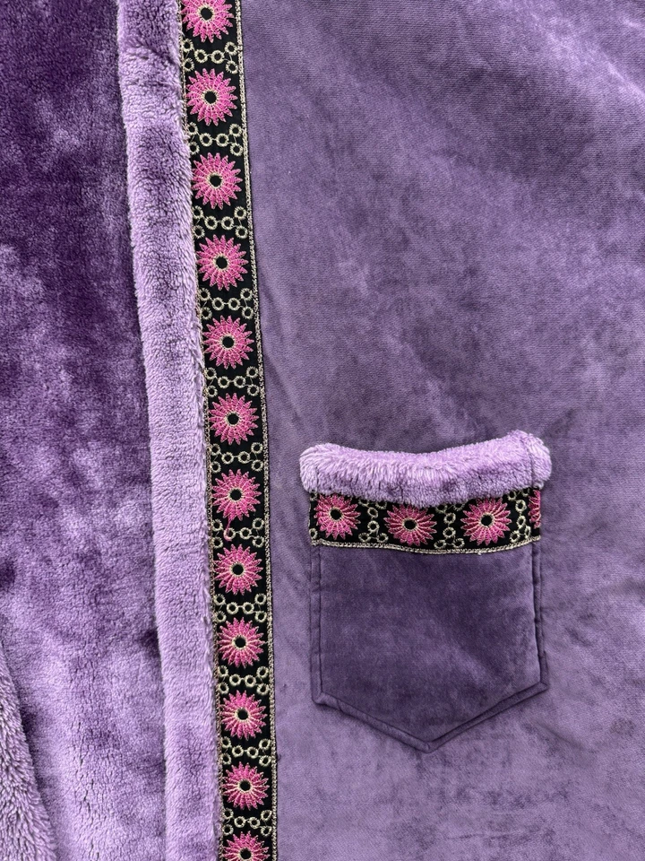 Abrigo para mujer grande morado largo completo pesado frente abierto sin marca Foto 4 de 4