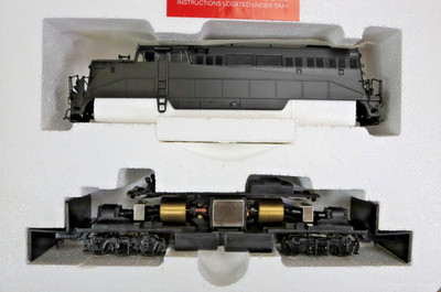 Proto 2000 8698 BL2 Undecorated With All New Athearn Axle Gears MIB HO
