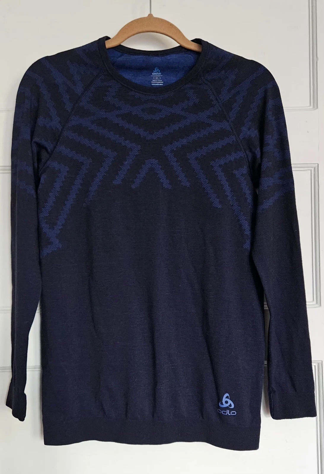 $100 Odlo The POW Blackcomb Base Layer Top Women's Long Sleeve Thumb Hole EUC M
Opens in a new windo
