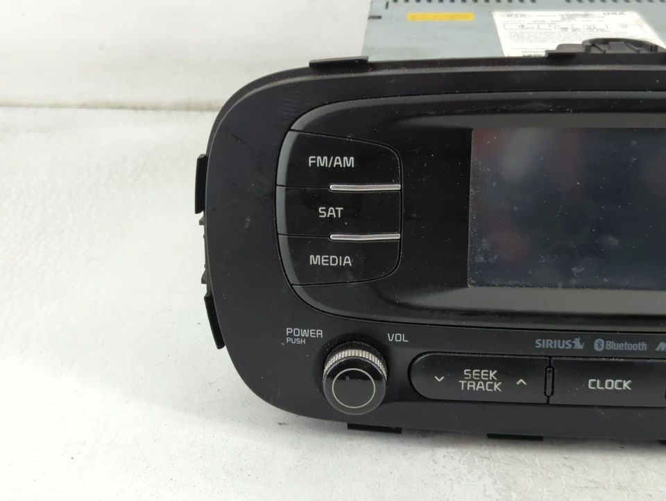 Receptor de radio reproductor de CD Kia Soul Am Fm 2014-2016 GRSP0 Foto 3 de 4