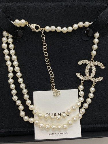 CHANEL Light Gold Hardware Autumn/Winter New Crystal Inlaid CCS Pearl Necklace