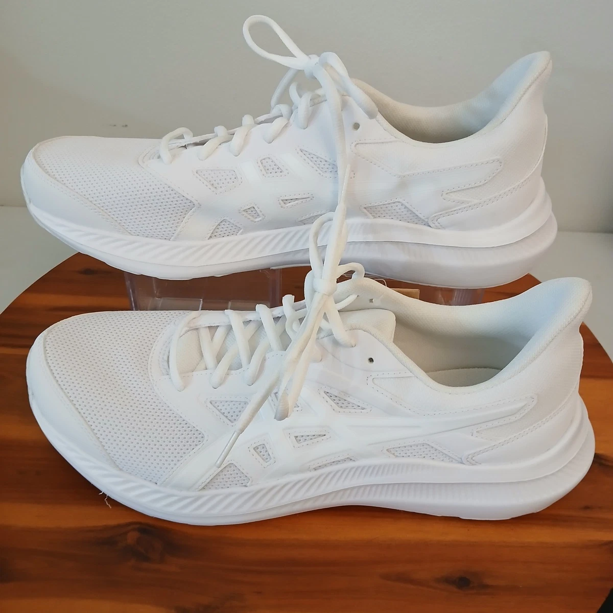 ASICS Jolt 3 Mens Running Shoes White Extra Wide 1011B602 Size 10.5 4E Asics Jolt 4 Triple White for sale | eBay main image 2
