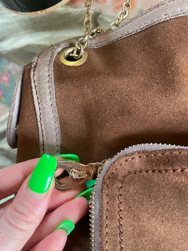 Paul and Joe Bolso de Mano de Gamuza Marrón y Gris con Herrajes Dorados Foto 3 de 4