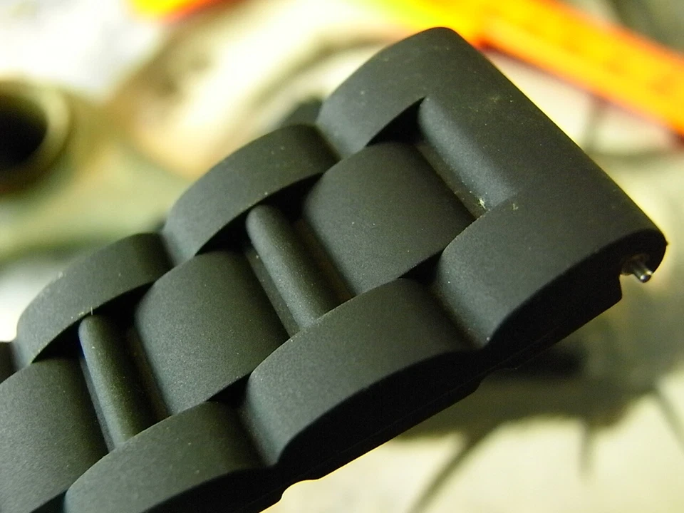 ¡ENVÍO GRATUITO! CORREA DE GOMA RELOJ DE BUCEO NEGRO PARA HOMBRE ORIGINAL NOS FÓSIL 22 MM Foto 3 de 4