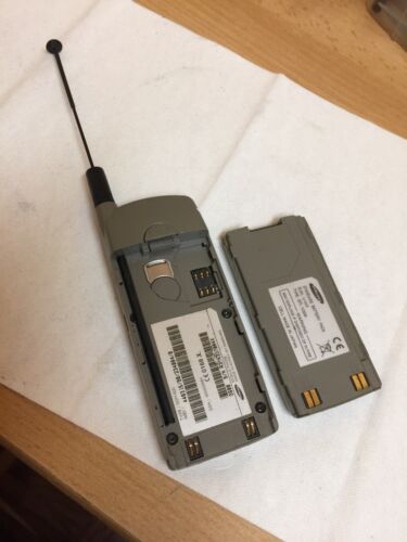 samsung Vintage PORTABLE MOBILE Cellphone GSM with Origin Box Made In Korea 90’s - Photo 6 sur 8