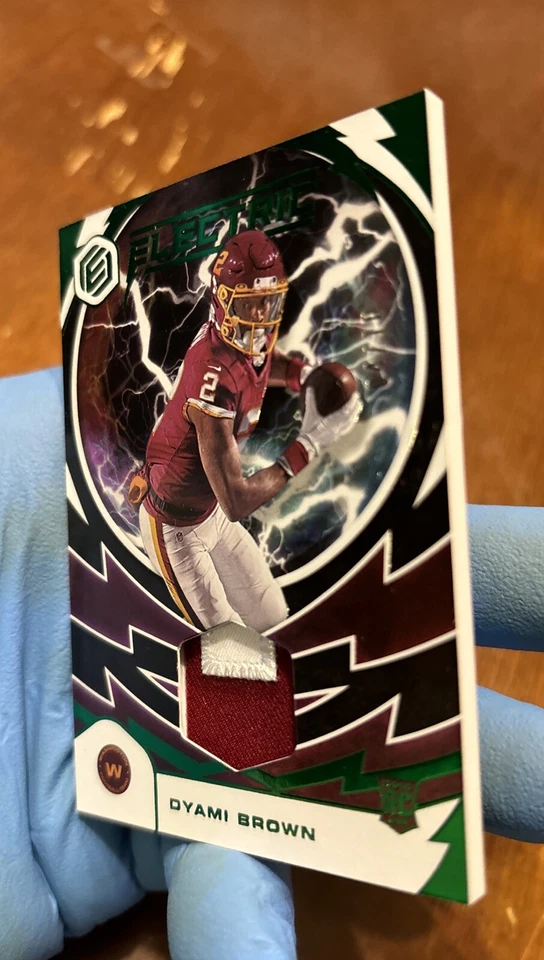 Dyami Brown 2021 Elements ELECTRIC Emerald Rookie PATCH /10 Commanders SP - Image 4 of 4