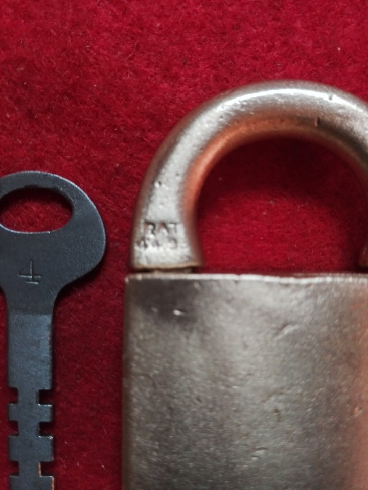 PAT 1893 SAFE LOCK co. BRASS WARDED PADLOCK w/ KEY, OLD VINTAGE