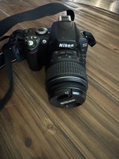 Nikon D40 Digital Camera Black AF-S DX ED G 18-55mm Lens w/ Charger