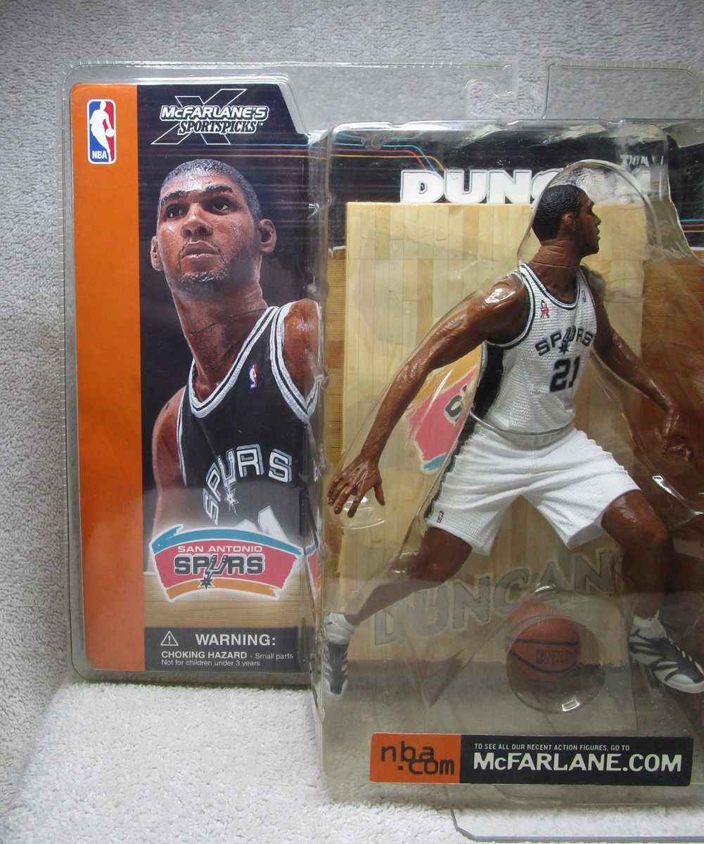 Sealed TIM DUNCAN 2002 McFarlane NBA Basketball WHITE VARIANT