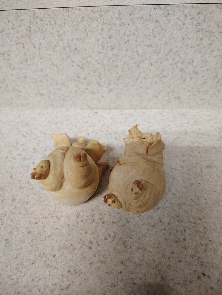 Pigtime Collection Vintage Resin 2 Pigs Figurine 3.5 - Image 3 of 4