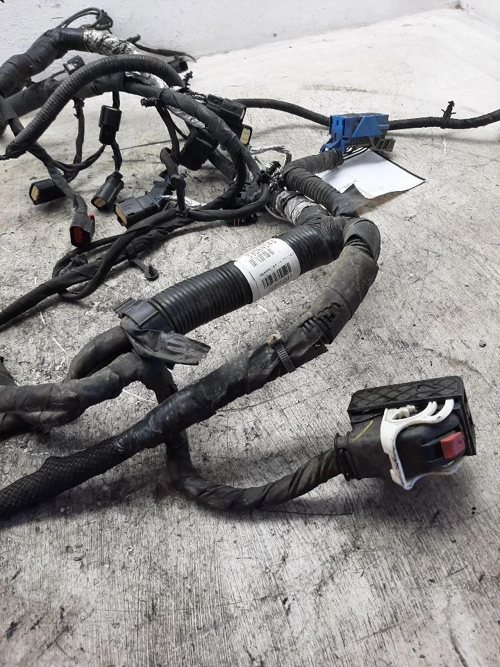 2014-2017 BUICK REGAL Engine Room Wire Harness 2.0L FWD Auto ID 39064343  - Image 3 of 4