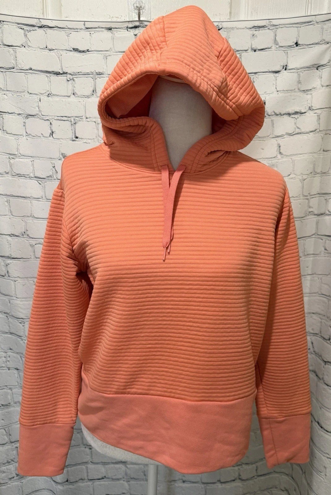 Nike Dri Fit Women’s Orange Pullover Ribbed Hoodie Size Medium
