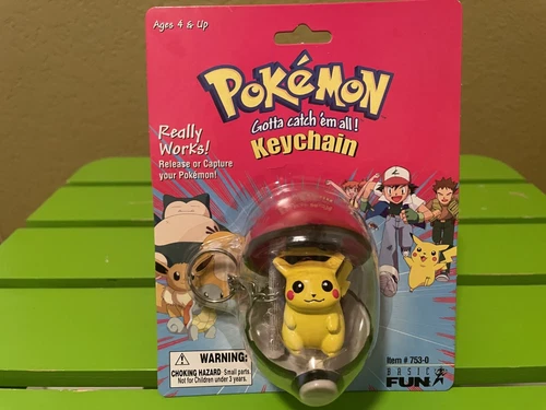 Pokemon Pikachu Poke Ball Keychain Basic Fun Nintendo Game Freak #25 753-0