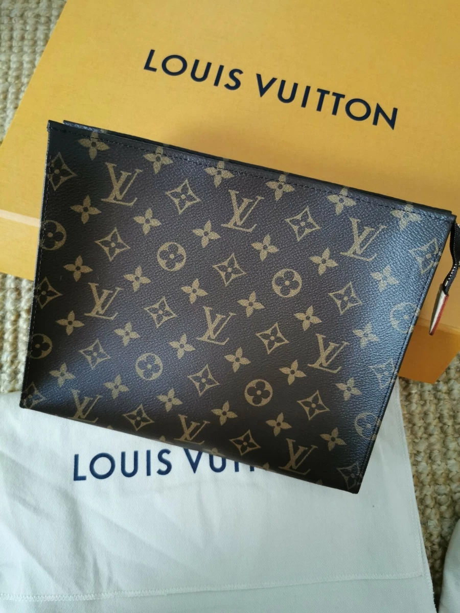 Louis Vuitton Monogram Toiletry 26