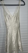Victoria  s Secret Ivory Satin W/Lace Strappy Bridal Romantic Slip Babydoll Sz M