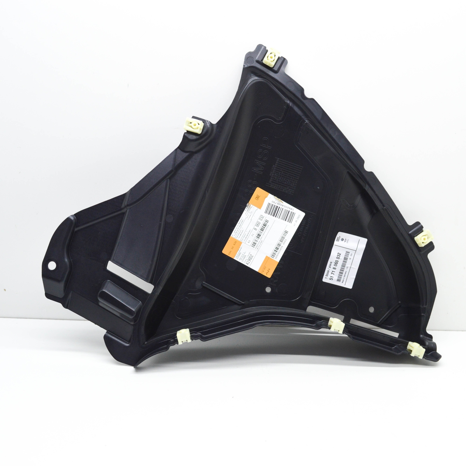 BMW 5 G30 Front Right Wheel Arch Bottom Front Cover 51718060032 
