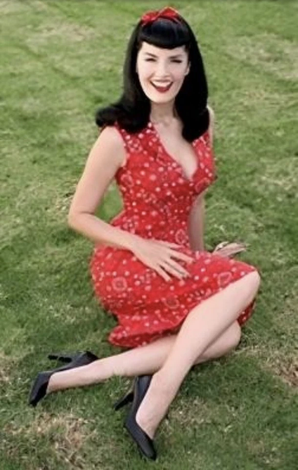 Bernie Dexter 1950s Style Retro Bandana Dress By Stop Staring! Red Size M - Image 2 of 4