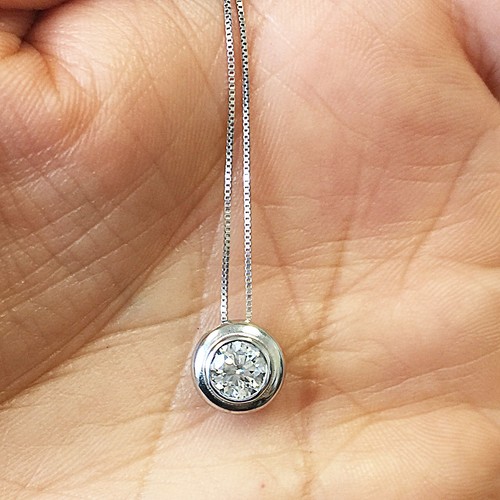 14k White Gold Round Cut Diamond Bezel Set Solitaire Necklace And Chain 0.50ct - Picture 2 of 12