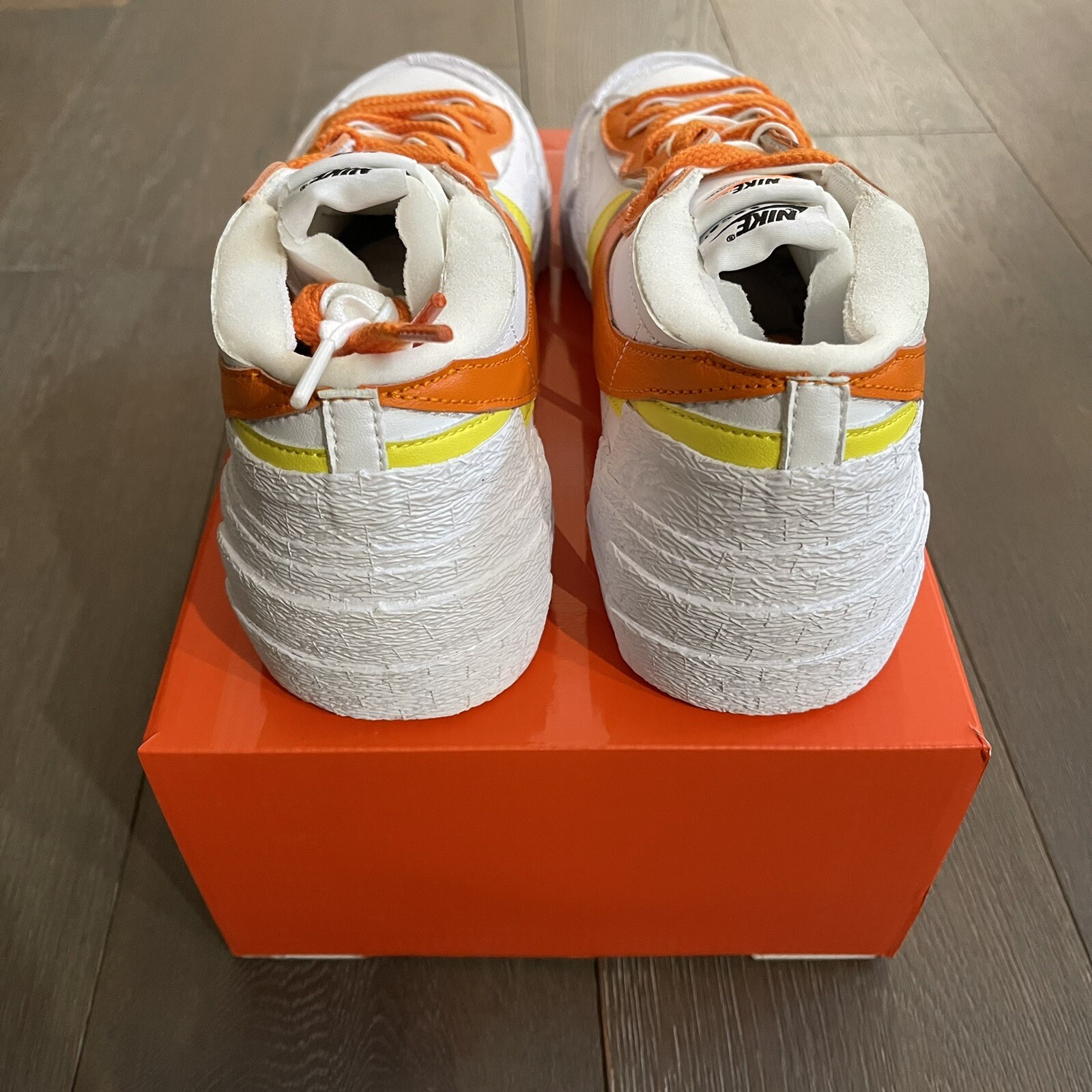 SACAI X NIKE Nike Blazer Low x Sacai Magma Arancione DD1877 100 Taglia 10