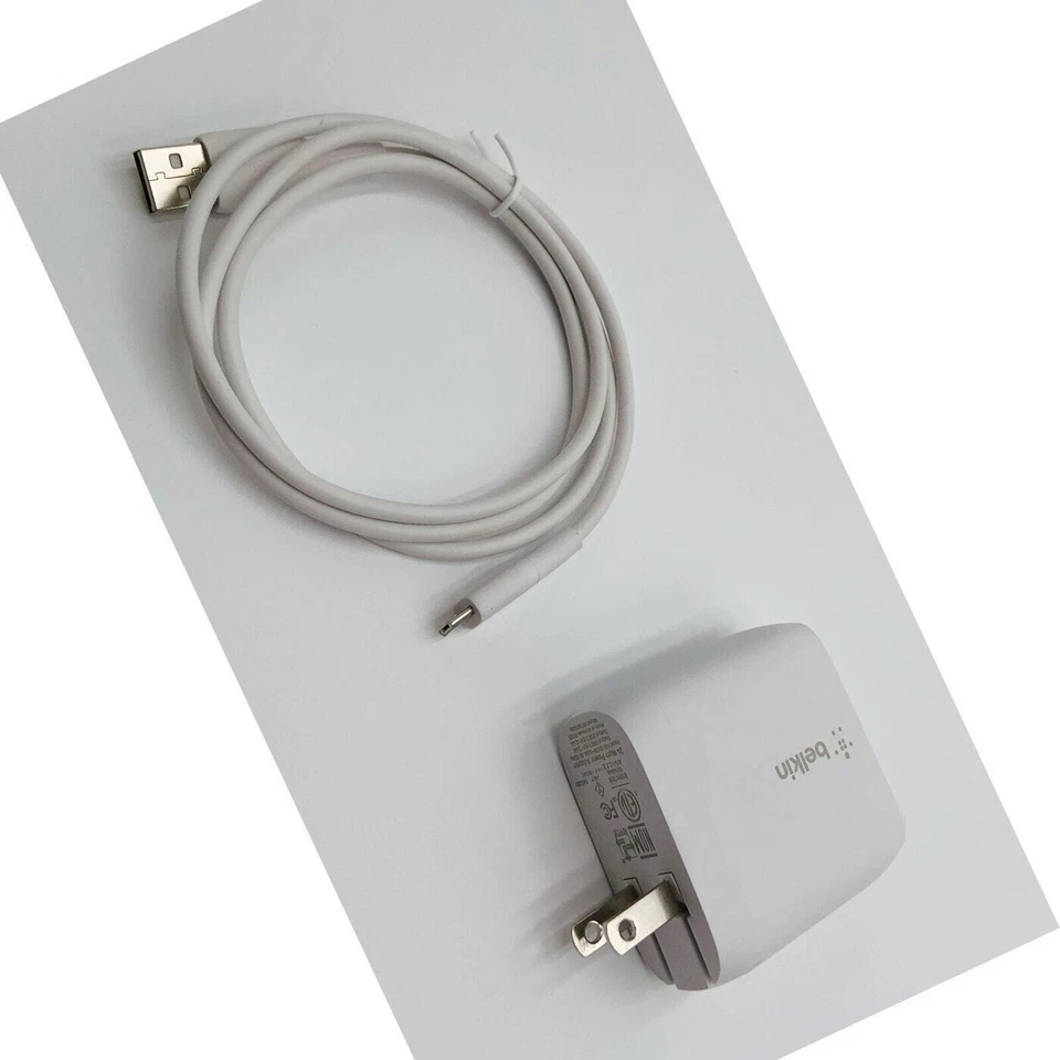 Cargador de Pared Doble USB-A Belkin Boost Charge 24W + Cable USB-A a Micro-USB Viaje Foto 4 de 4