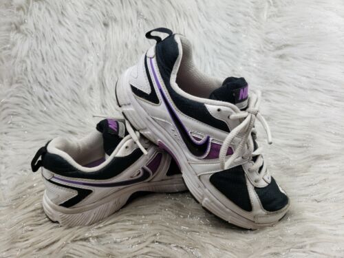 NIKE 'Dart 9' Sneakers White Purple 443393-001 Size 5Y / 37.5 - Picture 1 of 6