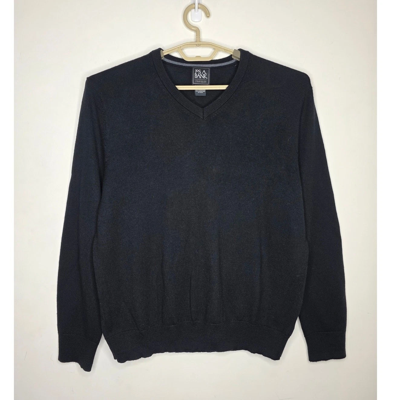 Jos A Bank black merino wool long sleeve v-neck sweater - large - corpcore