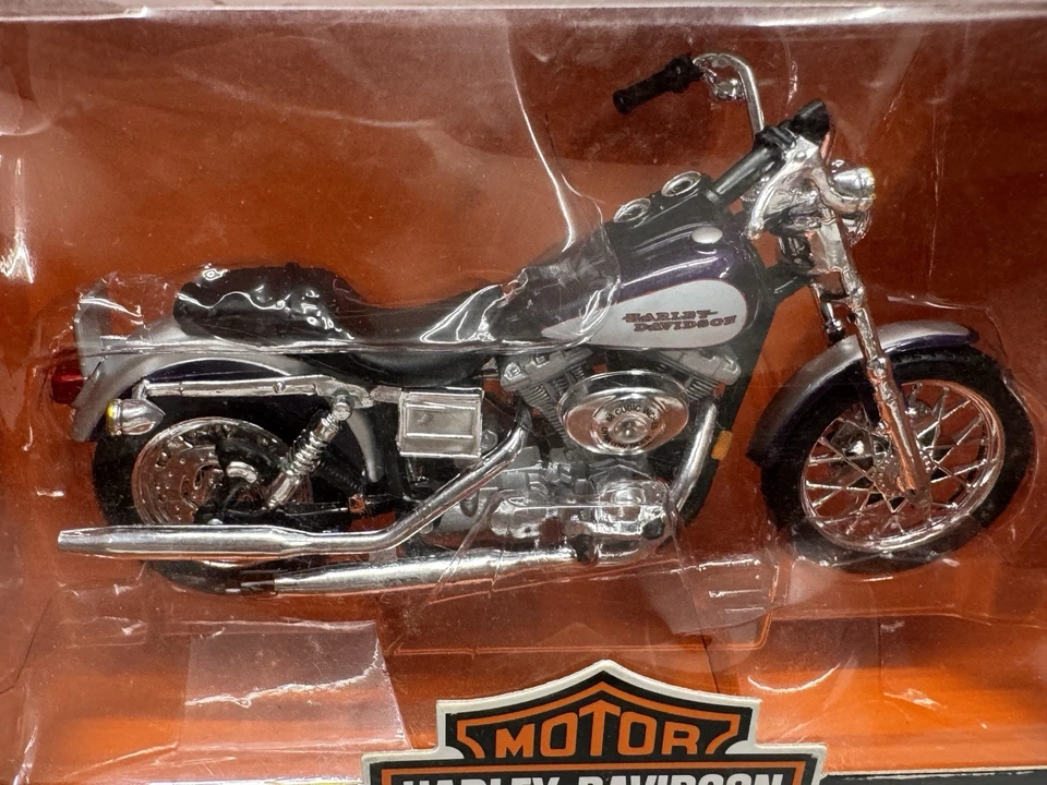 Maisto Harley Davidson 2001 FXDL Dyna Low Rider 1:18 Die Cast réplica serie 12 Foto 2 de 4