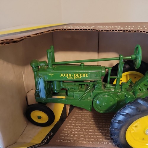 ERTL John Deere 1937 Model G Tractor Toy Diecast Metal 1:16 548 - Picture 4 of 4
