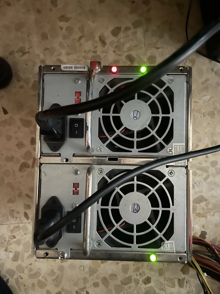 Redundante Quelle Codegen Model: R-400 400Wx2 12V/5V/3.3V 8 Molex ATX 20+4 - Bild 3 von 4