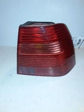 01 02 03 VOLKSWAGEN JETTA RIGHT PASSENGER SIDE TAIL LIGHT SEDAN