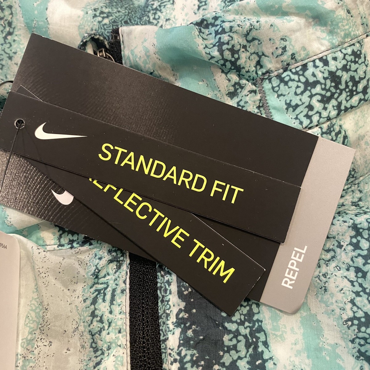 Nike Windrunner Running Rain Water Repellent Jacket Green Teal