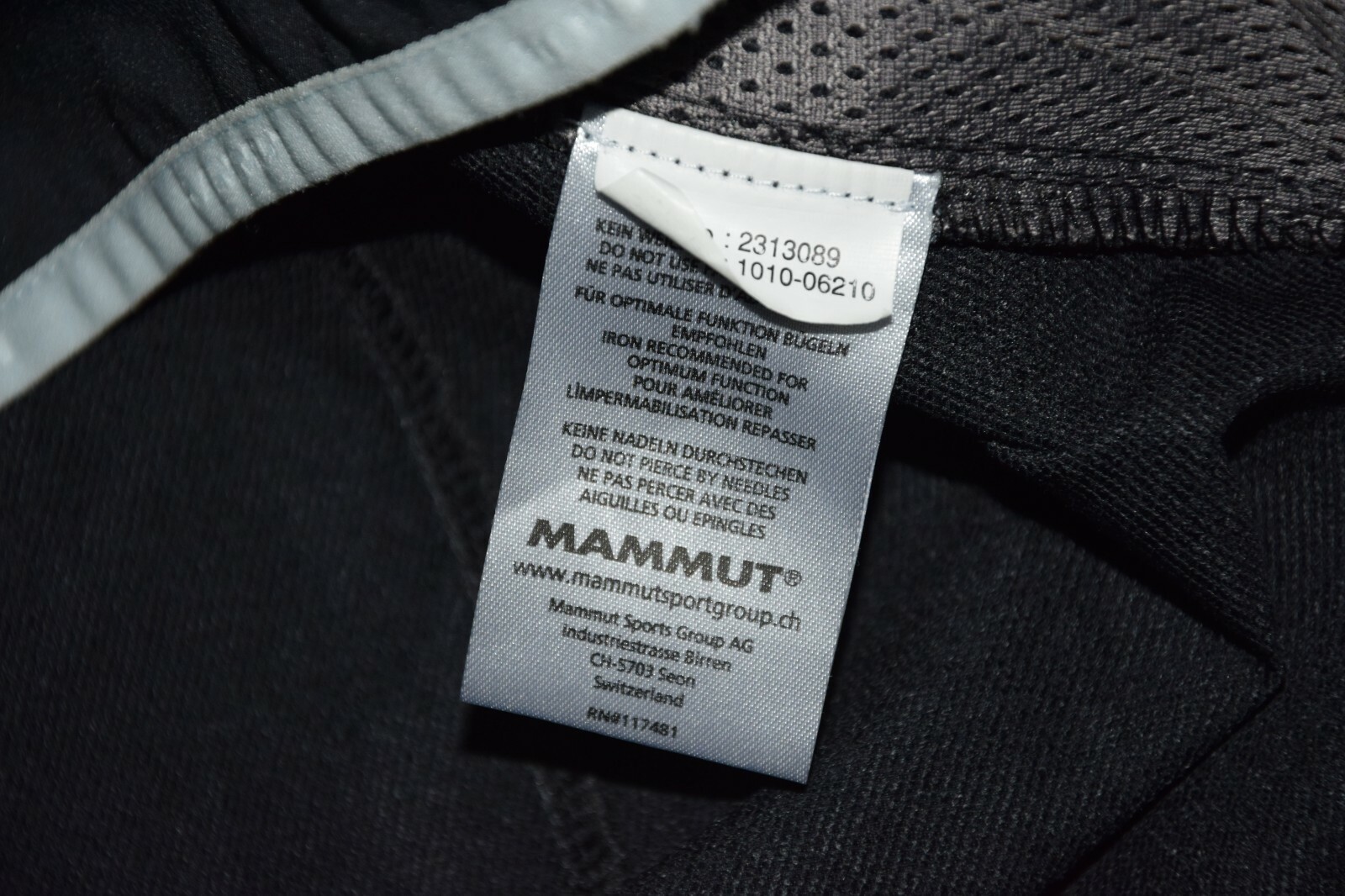 MAMMUT track jacket black  softech  zip windstopp… - image 6