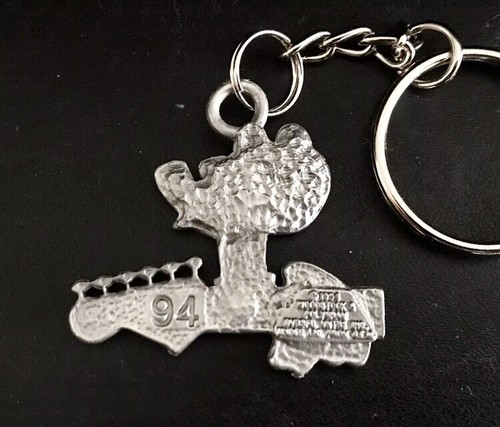 Pewter Woodstock 1969 Peace Now Partridge Bird Guitar Logo Music Keychain - Picture 2 of 2