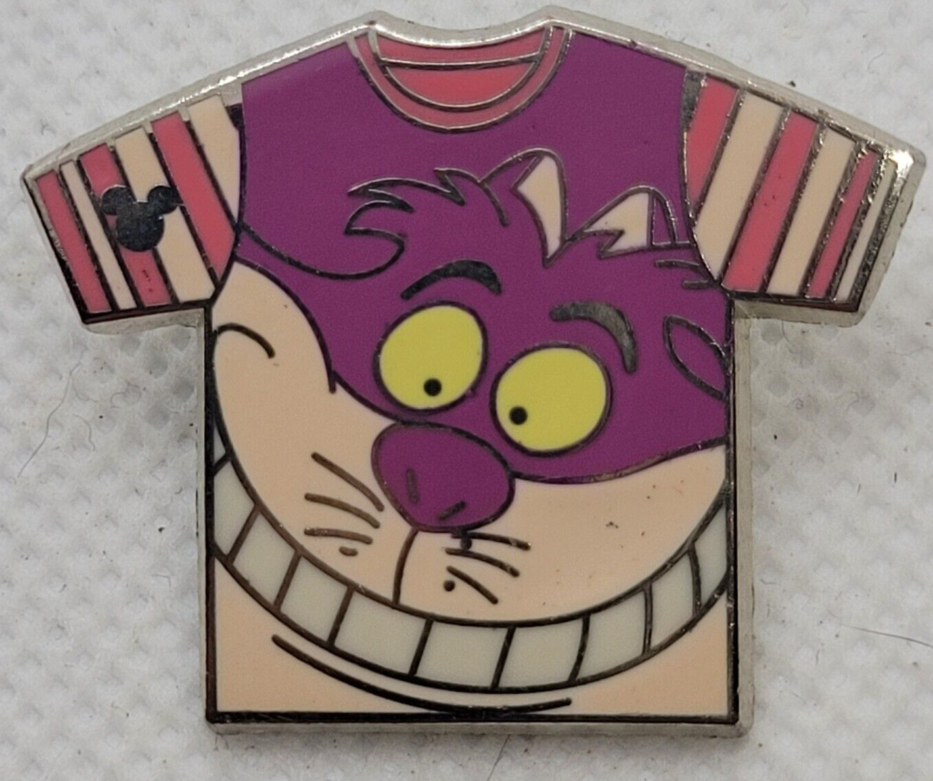 DISNEY Pin Trading ~ T-Shirt Series ~ Cheshire Cat 2/10 ~ Hidden Mickey ~ 2011