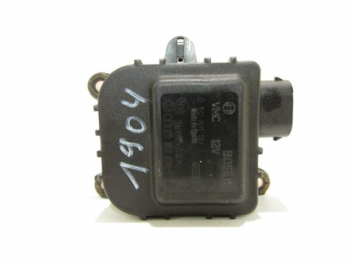 VW PASSAT B5 1999 Stellmotor Klima Heizung heater flap actuator 8D1820511B