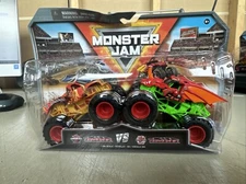 Spin Master MONSTER JAM 1:64 Scale DRAGONOID vs DRAGONOID  -  Series 27