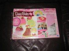 2010 HASBRO EASY BAKE MICROWAVE AND STYLE TRENDY TASTES COOKIE KIT EXPIRED