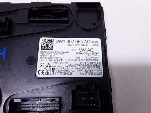 17-19 AUDI A4 Body Control Module BCM 8W1907064AC - Picture 5 of 12