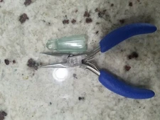 Excelta Chain Nose Pliers Long Narrow with Smooth Jaws 4 3/4", Cushion Grip