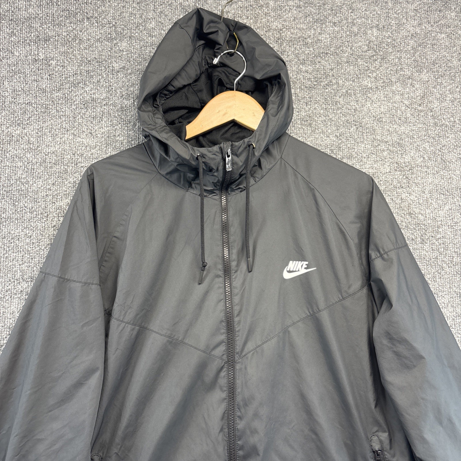 SACAI X NIKE Nike Giacca Uomo 2XL Giacca a Vento Nera Windrunner Manica Lunga Zip con Cappuccio