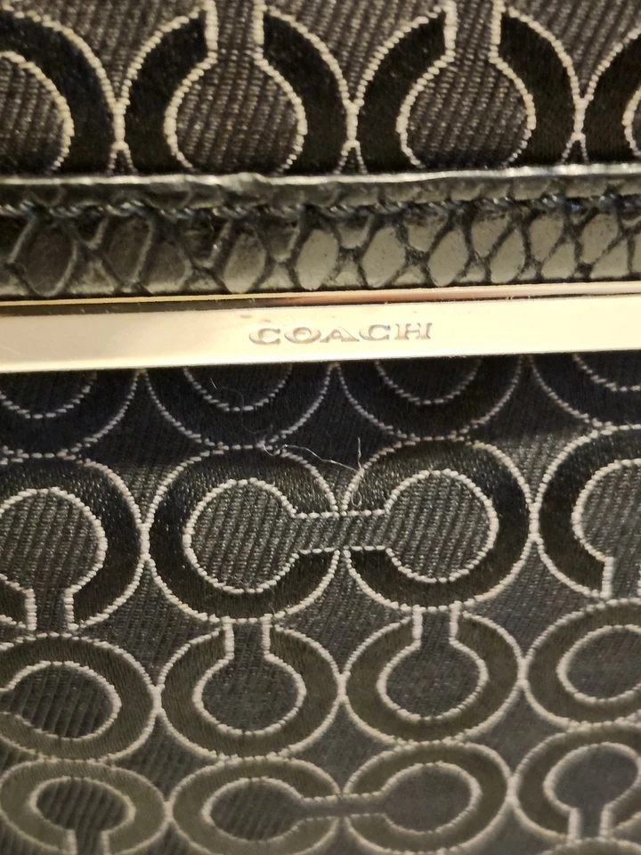 Сумка через плечо Coach Madison «Georgie» холщовая/кожаная с логотипом в розницу $395 - Изображение 3 из 4