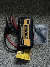 DeWalt DXAELJ25 Automotive 2500 Peak Amp Jump Starter w/ USB Power Bank - OPEN