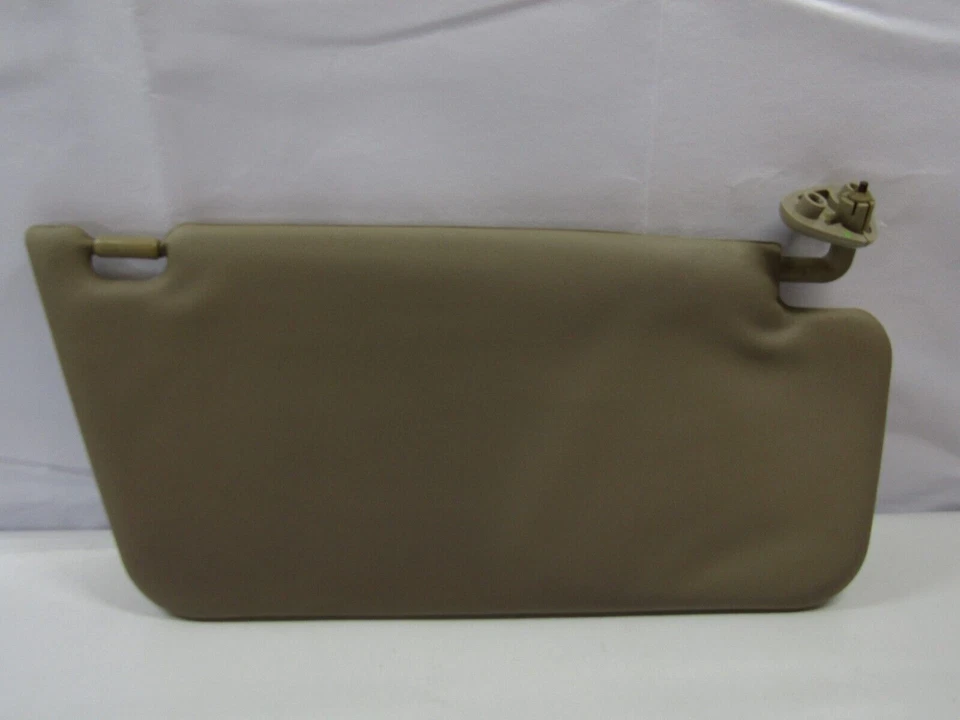 Subaru Forester 1998-2002 lado del pasajero derecho parasol bronceado OEM Foto 2 de 4