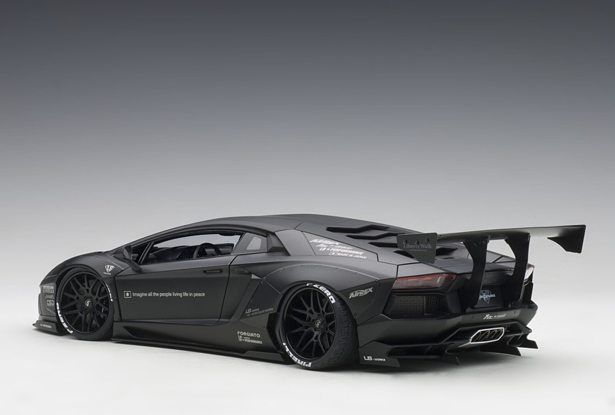 AUTOart 79106 Diecast Car Lamborghini Aventador Black Liberty Walk