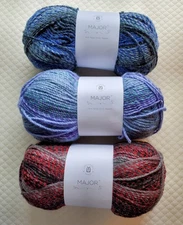 Universal Yarn Major Bulky Weight Self Striping New Premium Acrylic