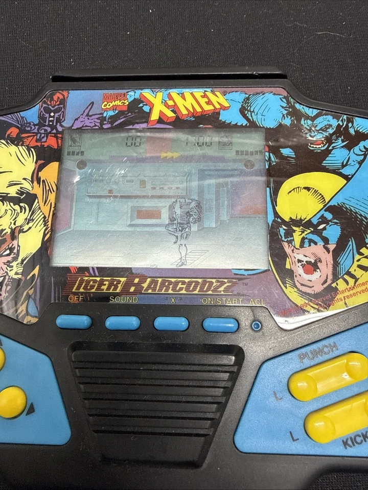 Juego portátil Tiger Electronics X-Men Barcodzz de colección probado y funcionando 1994 Foto 4 de 4
