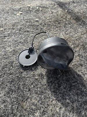 Genuine STIHL Trimmer Gas Fuel Tank Cap With Retainer 4128 350 0505  FS45 46 55