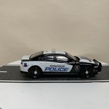 Greenlight Hot Pursuit Windsor Ontario Canada 15-23 2017 Dodge Charger Police NM