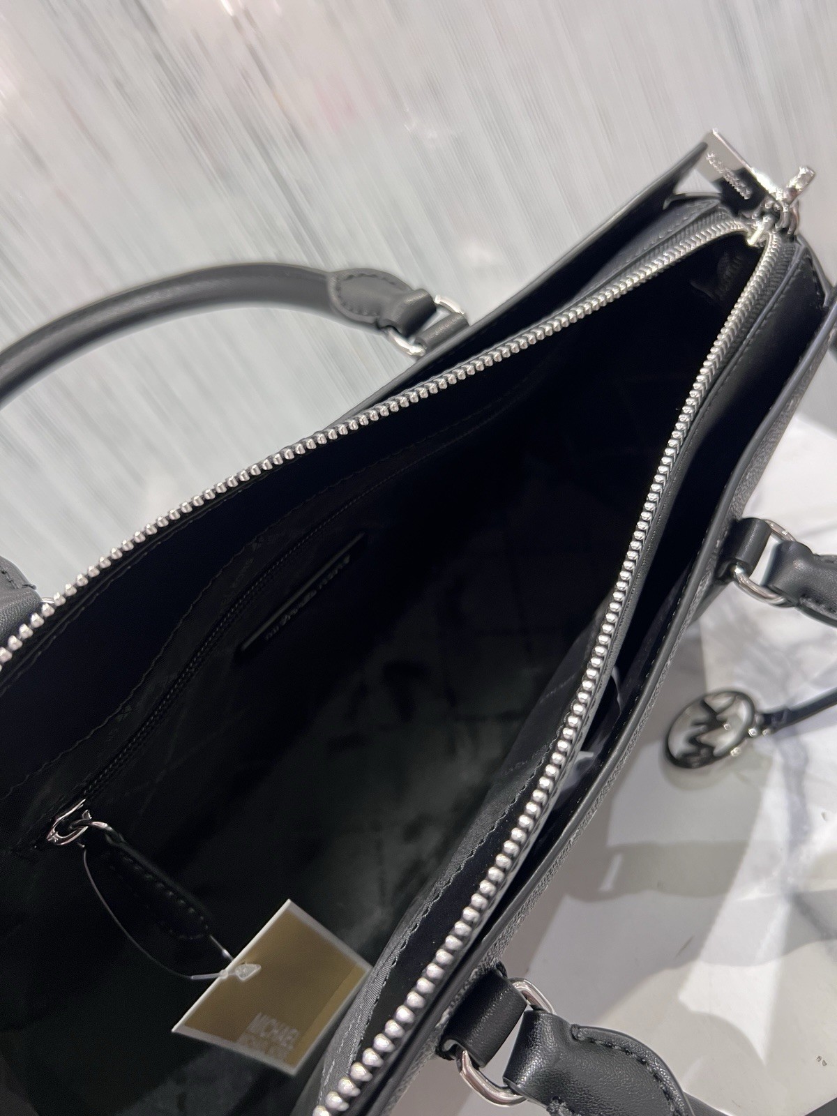 MICHAEL KORS Arden Medium Zip Tote Bag - Star Print thumbnail 12